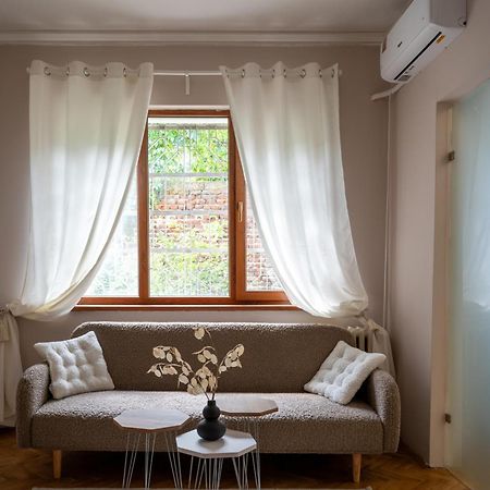 Beautiful Two-Bedroom Apartment In City Center Sofía Exterior foto
