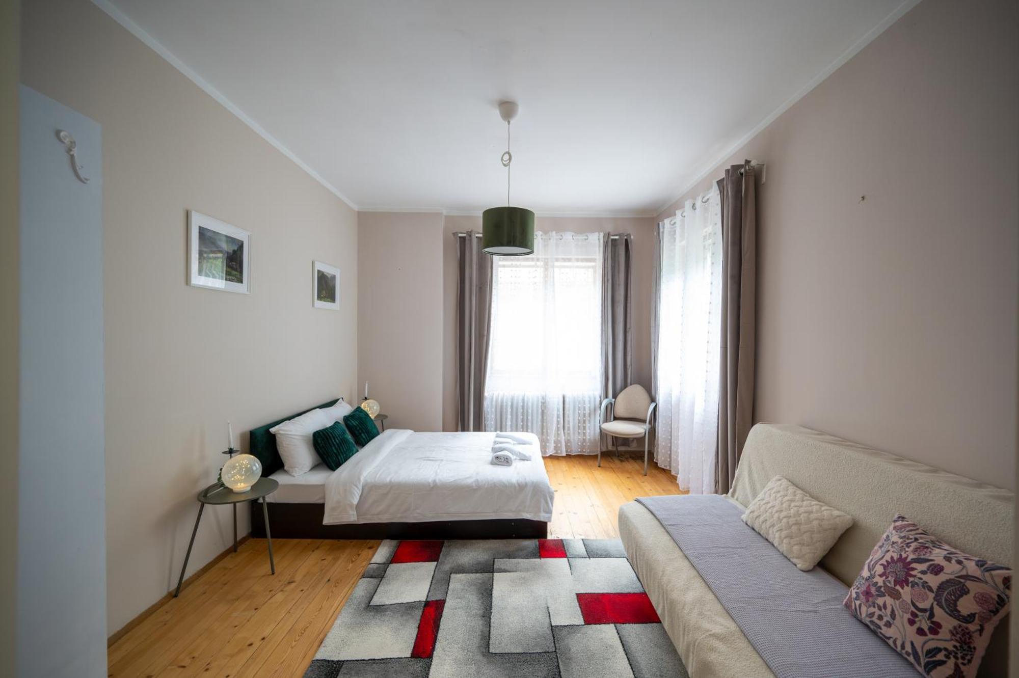 Beautiful Two-Bedroom Apartment In City Center Sofía Exterior foto